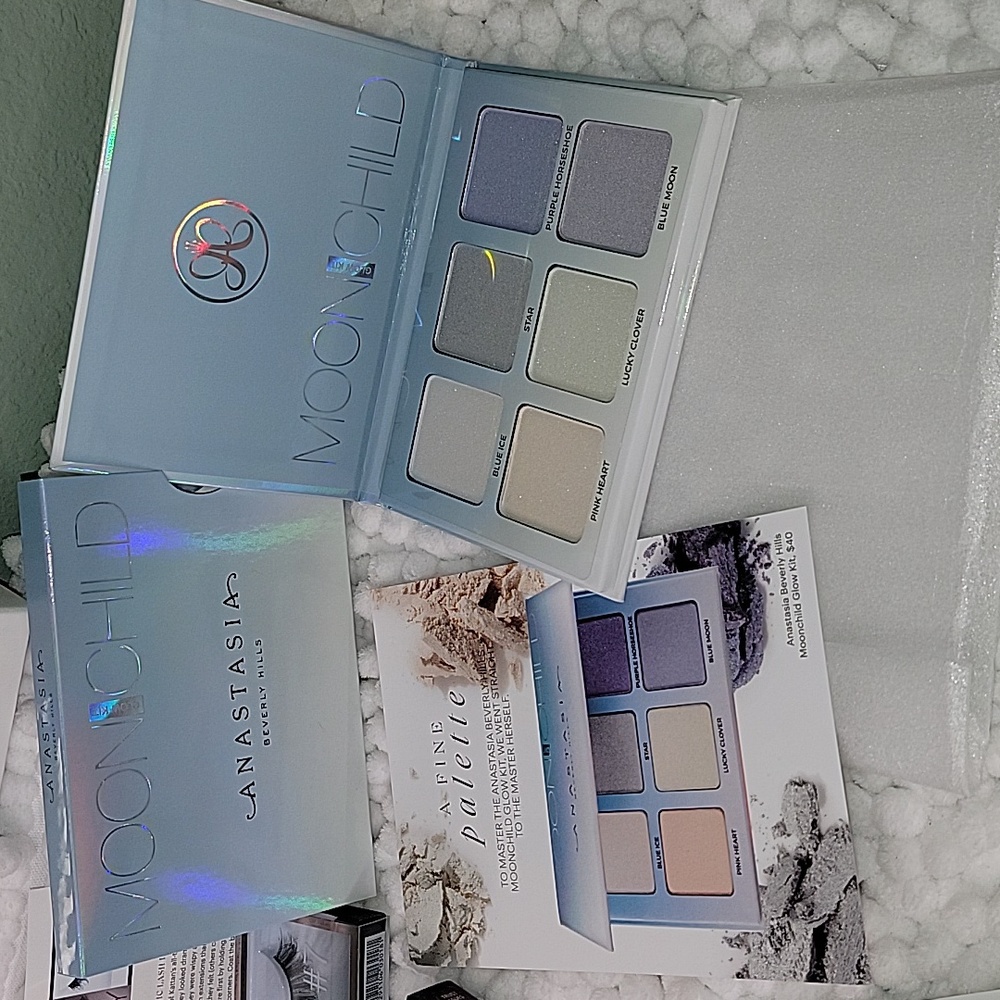 Various Makeup Items From Allure Beauty Boxes.. - Picture 2 of 12